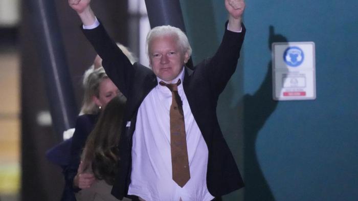 Biografi julian assange pendiri