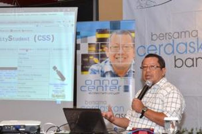 Biografi onno w purbo