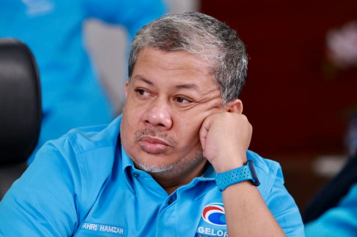 Biografi fahri hamzah dari penjual kopi menjadi pimpinan dpr