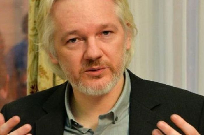Biografi julian assange pendiri