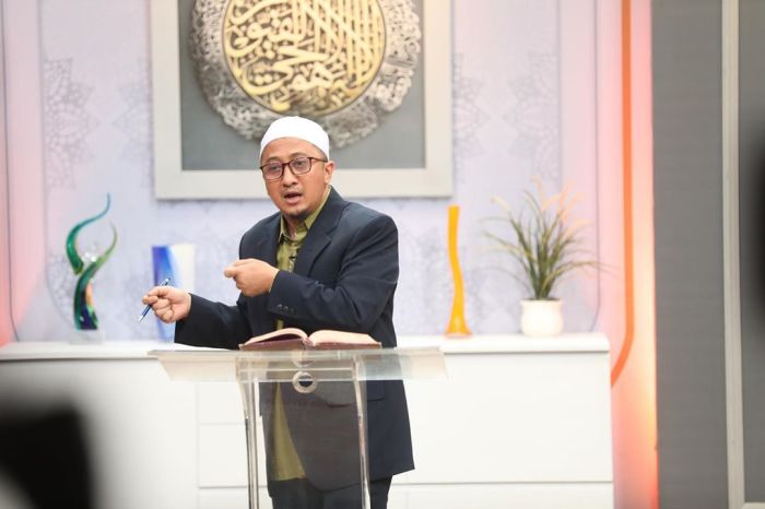 Biografi ustadz yusuf mansur menemukan hidayah di dalam penjara