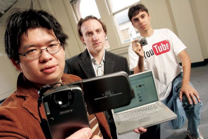 Chen steve founder worth entrepreneur chad steven biography innovator visual hurley people sits silicon valley heart article summary april name Biografi steve chen pendiri youtube