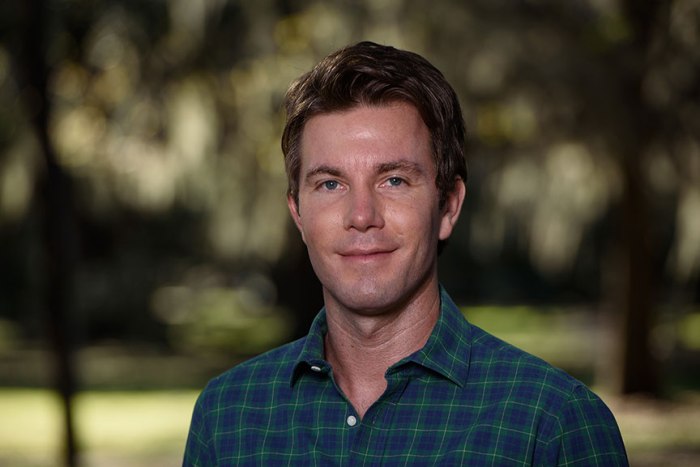 Biografi jonathan pradana mailoa