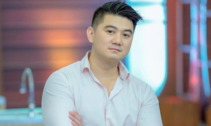 Juri juna masterchef biografi tribun bantah peserta sering masuk makanan sopan ia renatta tahun Biografi chef arnold master chef dan fakta menarik tentangnya