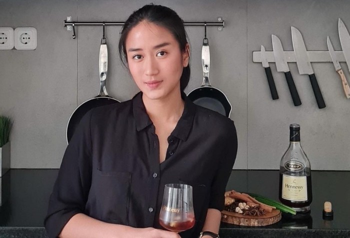 Renatta moeloek biodata biografi cheff fakta terkini qoala sumber perjalanan Biografi chef renatta profil dan fakta menarik juri masterchef indonesia