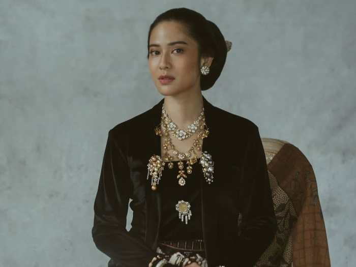 Biografi dian sastrowardoyo