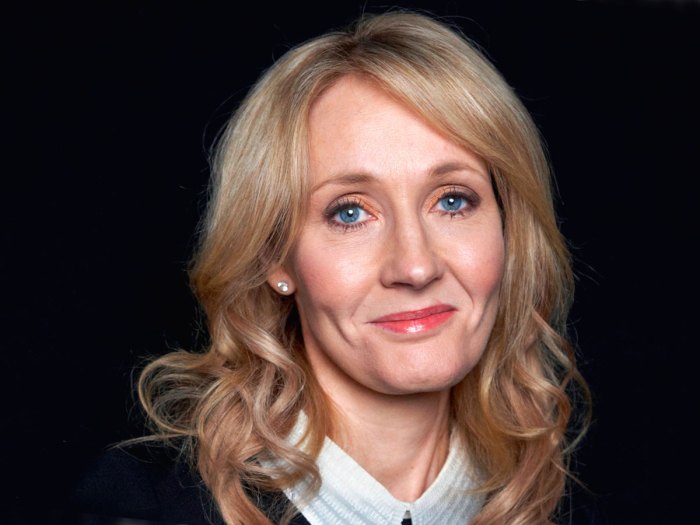 Rowling harry potter jk books prince blood half book fall born she mirror who her release publisher two will when
