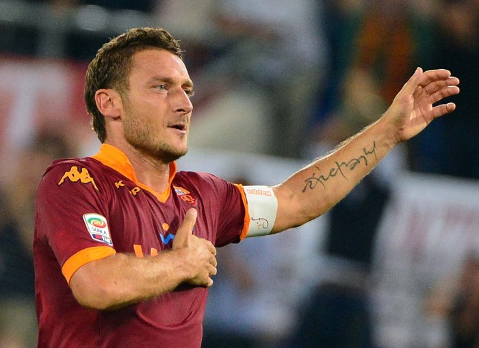 Totti biografi rekor beserta prestasinya Biografi francesco totti