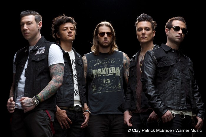 Synyster avenged sevenfold gitaris biografi a7x haner syn sinister guitarist elwin