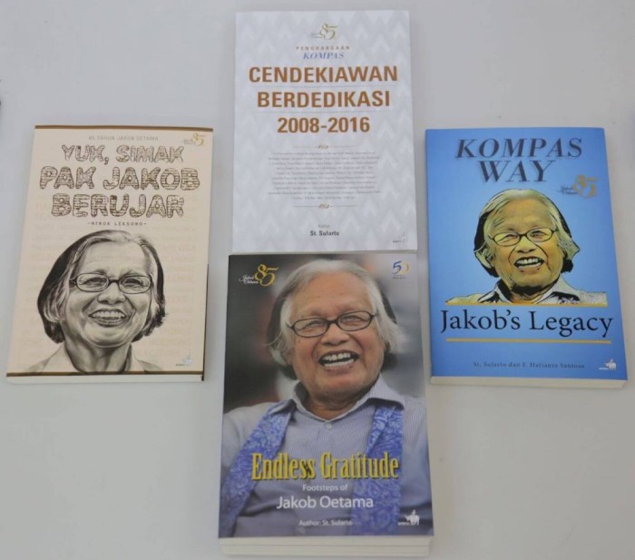 Oetama jakob gramedia kompas pendiri kisah inspirasi kesuksesan jurnalisme makna jacob pak penting warisan meninggal tmp kalibata dikebumikan jasad arsip Biografi jakob oetama