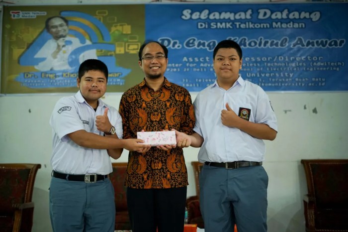 Biografi khoirul anwar penemu Jaringan 4G Berbasis OFDM