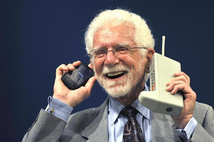 Cooper handphone penemu Biografi martin cooper penemu handphone