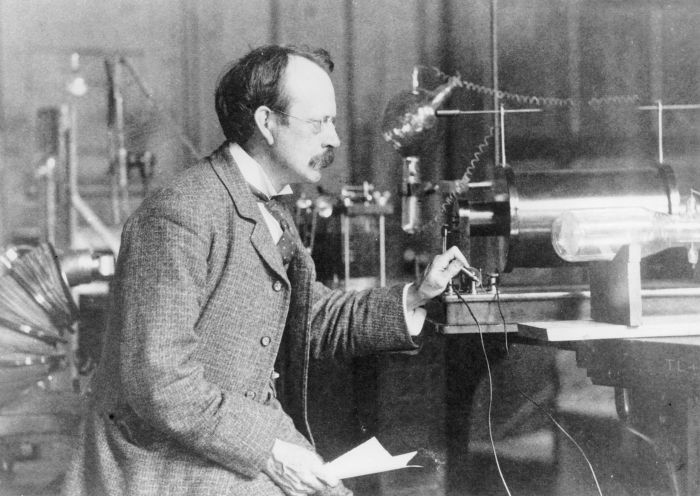 Thomson electron discovery his