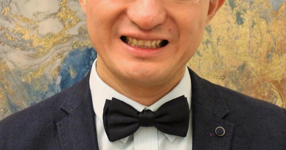 Biografi nelson tansu professor termuda