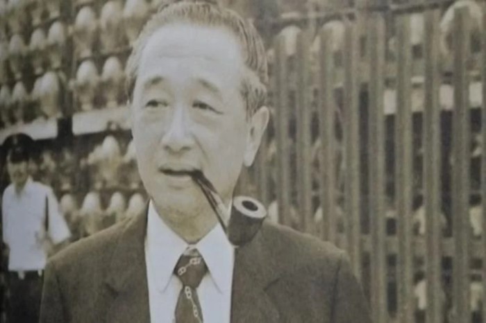 Biografi tirto utomo pendiri aqua