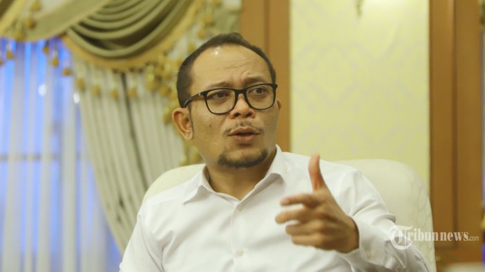 Biografi hanif dhakiri