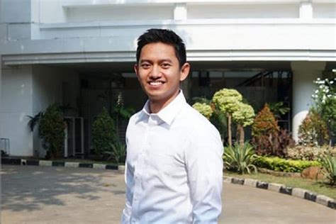 Kesimpulan biografi belva devara