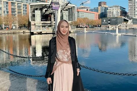 Pengalaman di Industri Hiburan