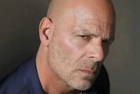 1037474605 Biografi bruce willis