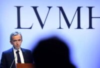 Vuitton arnault bernard pemilik terkaya biografi kamikamu tokoh Biografi bernard arnault