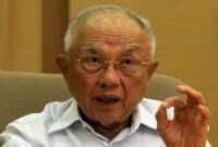 Profil-Sosok-Boenjamin-Setiawan-Pendiri-PT-Kalbe-Farma-yang-Meninggal-di-Usia-90-Tahun Biografi boenjamin setiawan