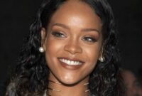 Rihanna trekkie sledgehammer song being her trekmovie shirt Rihanna trekkie sledgehammer song being her trekmovie shirt