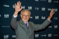 sutradara-dan-produser-film-steven-spielberg-tiba-di-pemutaran_220919140013-601 Biografi steven spielberg sutradara dan